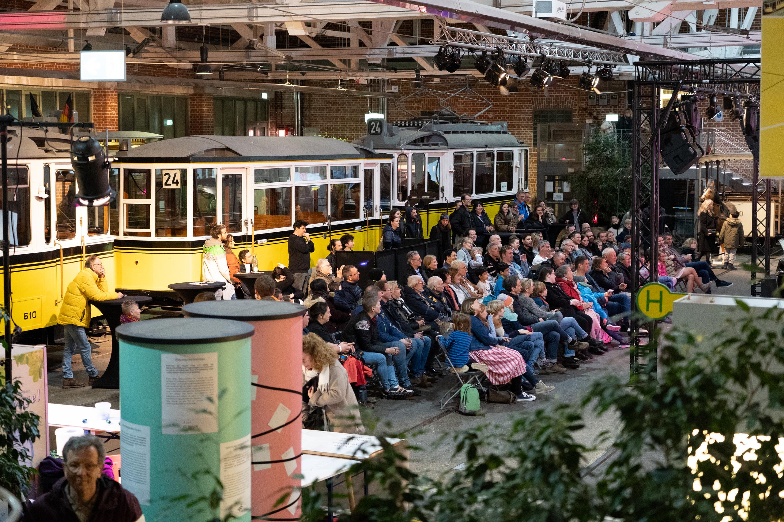 Publikum bei der Langen Nacht der Museen