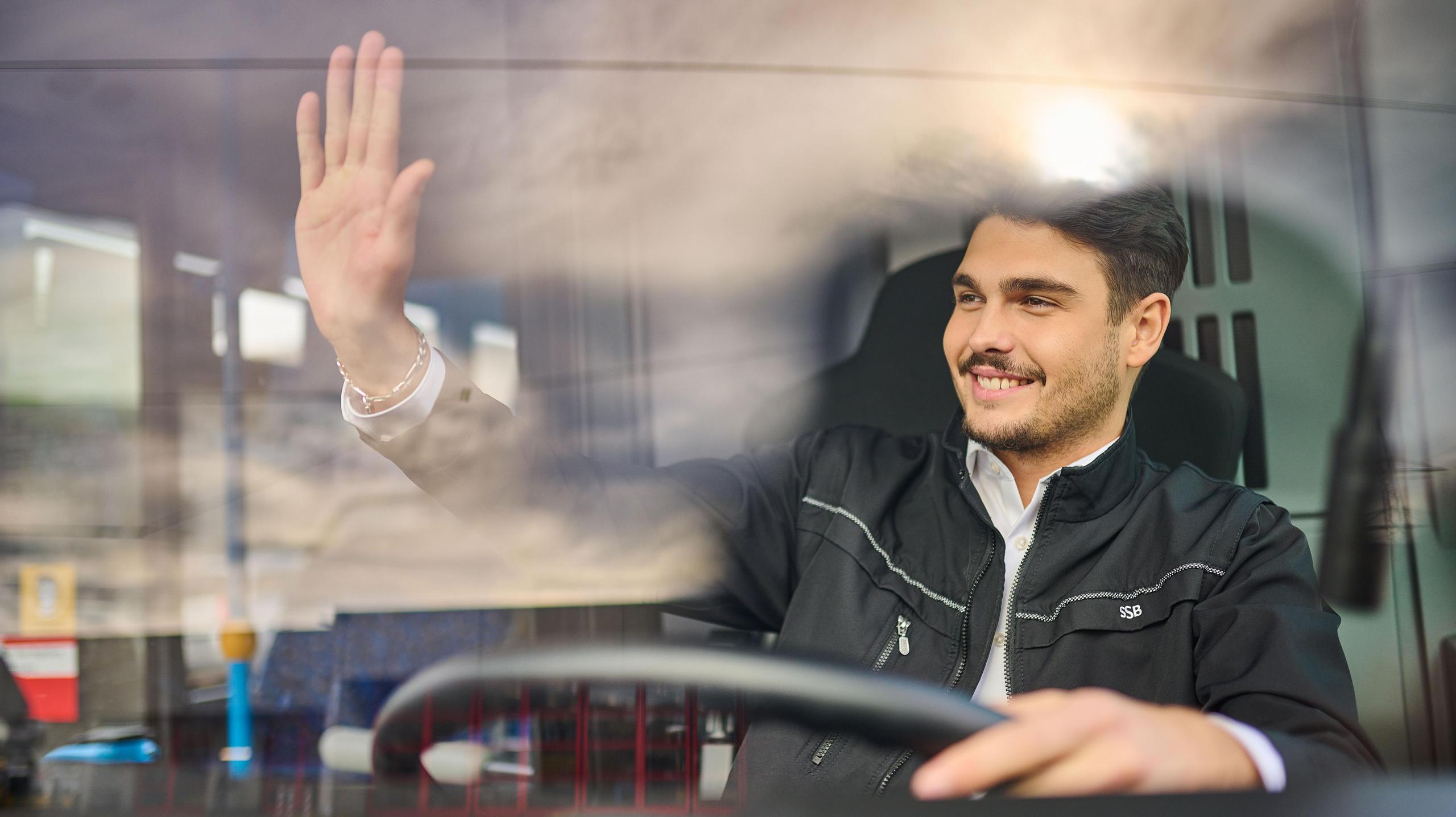 Fachkraft im Fahrbetrieb