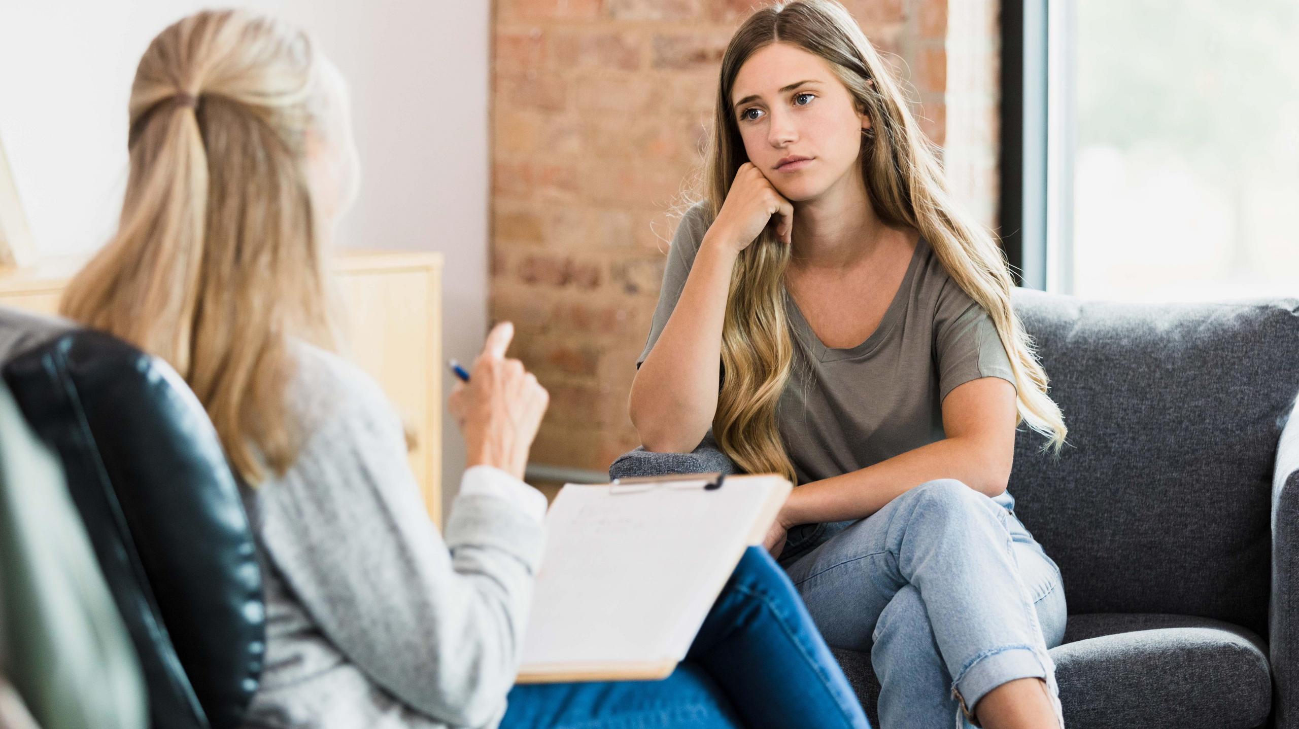 Symbolbild Beratung Jugendliche