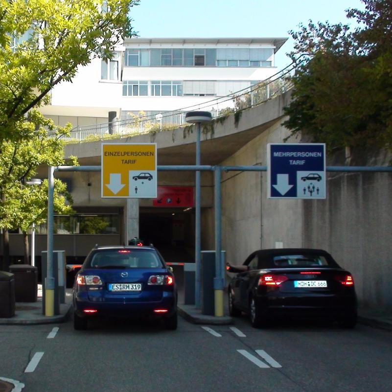 Einfahrt des Parkhauses zum EinzelTagesTicket und zum GruppenTagesTicket.